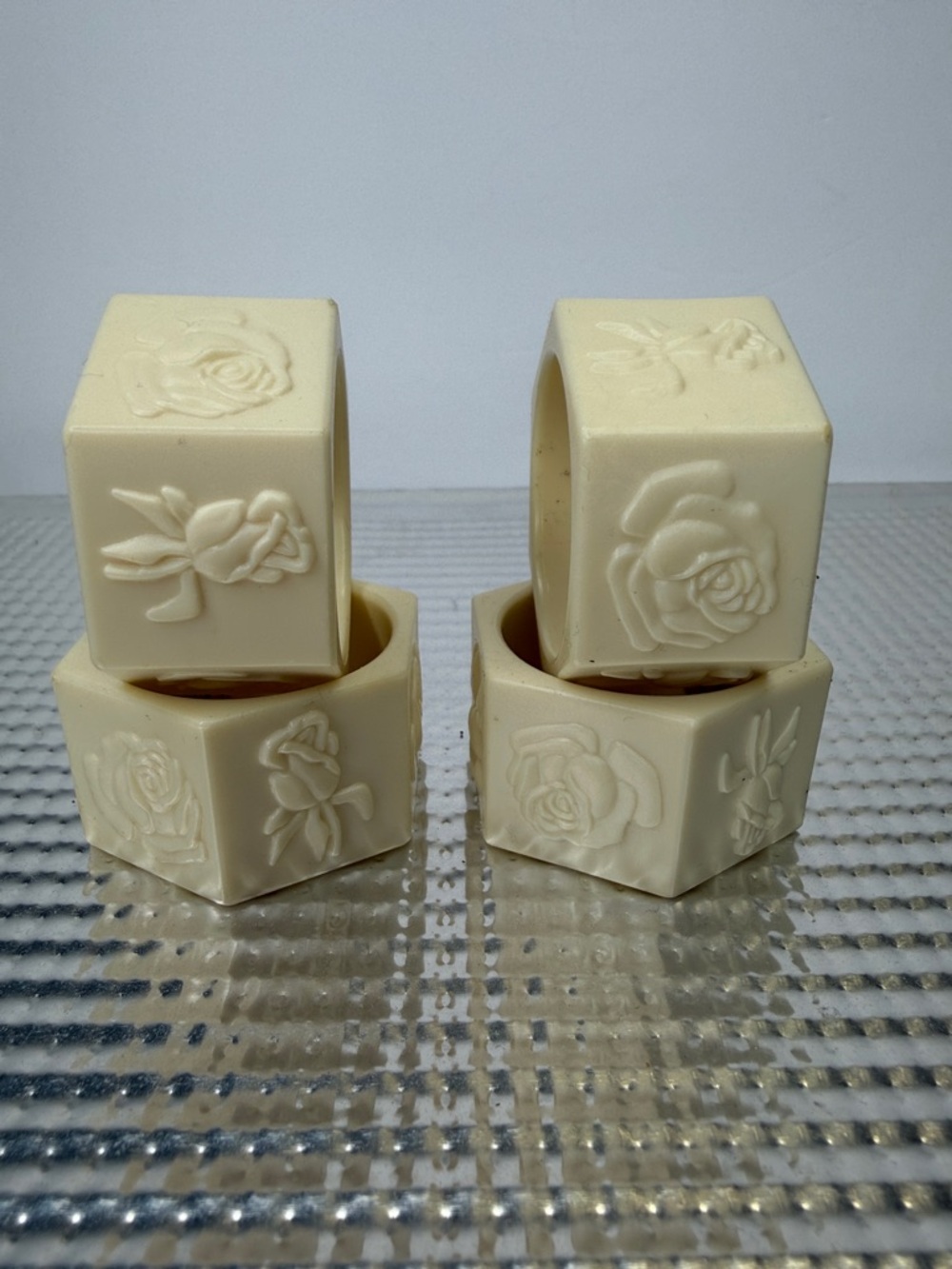 Vintage Cream Floral Embossed Napkin Rings - Set of 4 Hong Kong